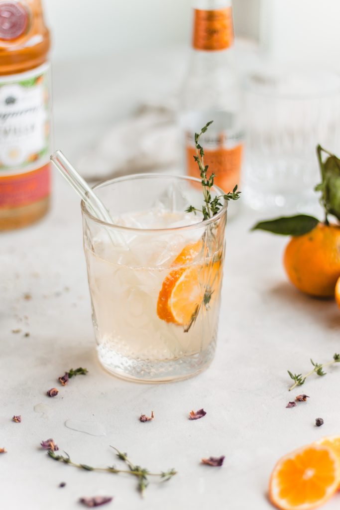 Clementine Gin & Tonic Helen Kookt