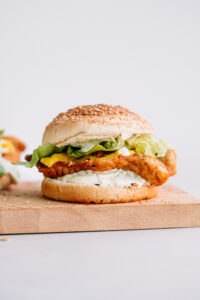 Lees meer over het artikel Verrassende visburger met curry en mango